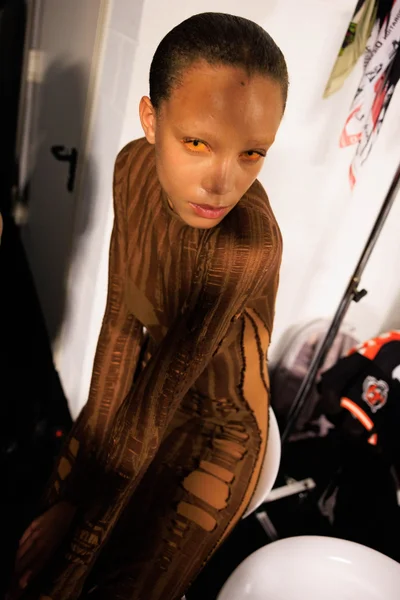 Look 5
